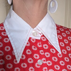 ship n shore RED DAISY BLOUSE 1970's 70's S D3 image 2