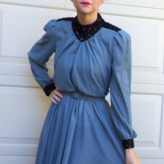 1970's does 1930's GRAY CHIFFON DRESS with belt S