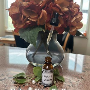 Snap-8 and Hyaluronic Acid Serum image 1