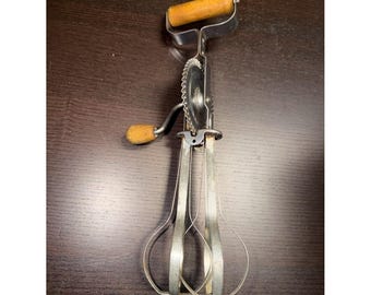 Vintage Hand Crank Egg Beater - Wood Handle