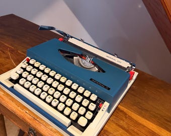 Vintage 1970s Imperial 220 Portable Typewriter – Working Condition – Retro Blue