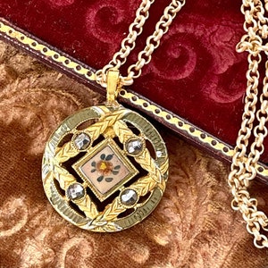 Lovely antique  button necklace pendant painted enamel vintage
