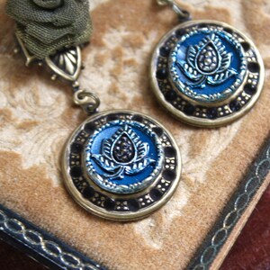 Stunning victorian blue metal button earrings ornate layered design mesh brass roses jewelry dangle antique vintage image 2