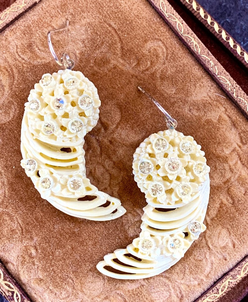 Antique pale lemon yellow Celluloid assemblage earrings rhinestones lightweight statement oldnouveau earrings vintage jewelry image 7