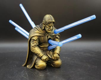 Boromir Inspired Pen Holder – Fantasy Warrior Desk Organizer | Hand Painted 3D Printed Figurine | Gift for The Lord of the Rings Fans