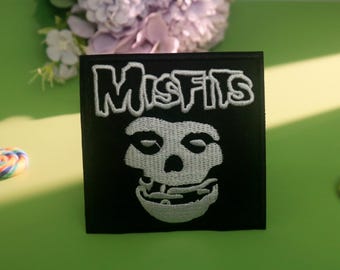 Parche MISFITS, banda, rock on, parche musical, parche termoadhesivo, parche bordado, parche para chaqueta