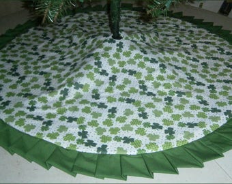 St. Patrick's Day Tree Skirt ~ 47" ~ White with Green Shamrocks