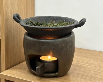 Ceramic Tea Leaf Aromatherapy Burner,Handmade Aroma Diffuser,Cozy Home Fragrance,Natural Therapy,Modern Meditation and Home Decor Gifts