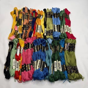 Vintage Peri-Lusta & DMC Embroidery Thread Floss Lot 125 Skeins Bulk Multi
