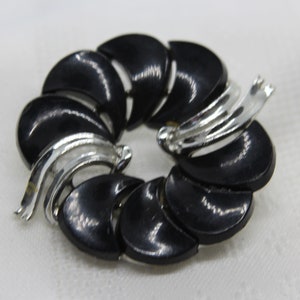 Asymmetric Black Thermoset Brooch Marked Lisner