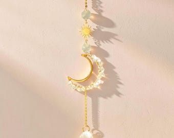 Kristallen zonnevanger met sterrenthema, maan en zon hangend decor, kristallen muurdecoratie, woondecoratie hangend ornament, raamdecoratie voor thuis