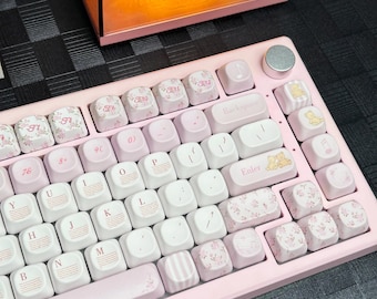 Little Bear Bouquet Keycap MOA Cherry Profile Pink PBT Custom Keycaps for Mechanical Keyboard Cute Gentle Floral Key Cap Gifts