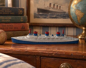 Vintage 1940s Tootsietoy Passenger Ship – 6” Die Cast Ocean Liner – Red Blue Silver – Made in USA Nautical Toy