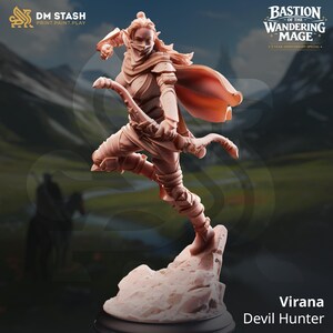 Puede incluir: Figura de color marrón claro de Virana, la Cazadora de Demonios, en una pose dinámica con arco y flecha. La figura está sobre una base rocosa, con los logotipos "DM STASH" y "Bastion of the Wandering Mage".