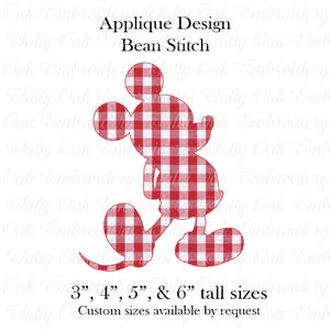 Könnte beinhalten: Applikationsdesign einer Cartoon-Maus in rot-weißem Vichy-Karo-Muster. Der Text "Applique Design Bean Stitch" steht darüber. Verfügbare Größen: 7.6 cm, 10.2 cm, 12.7 cm und 15.2 cm hoch. Sondergrößen auf Anfrage.