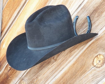 Cowboy Horseshoe Hat Rack black