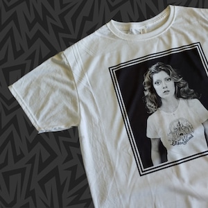 New T-Shirt of SUSAN SARANDON wearing DISNEYLAND Tee Great 70s Picture disney Pick Size S - 2XL