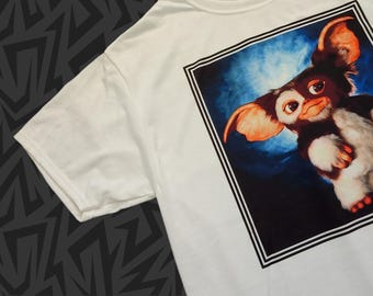 Neues GREMLINS T-Shirt mit GIZMO dem Mogwai-Porträt – Kultfilm der 80er – Größen: XS–2XL