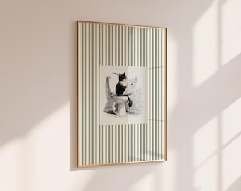 Salie groene kat leest krant print, grappige badkamer muurkunst, vintage kat poster, gestreepte toiletdecoratie