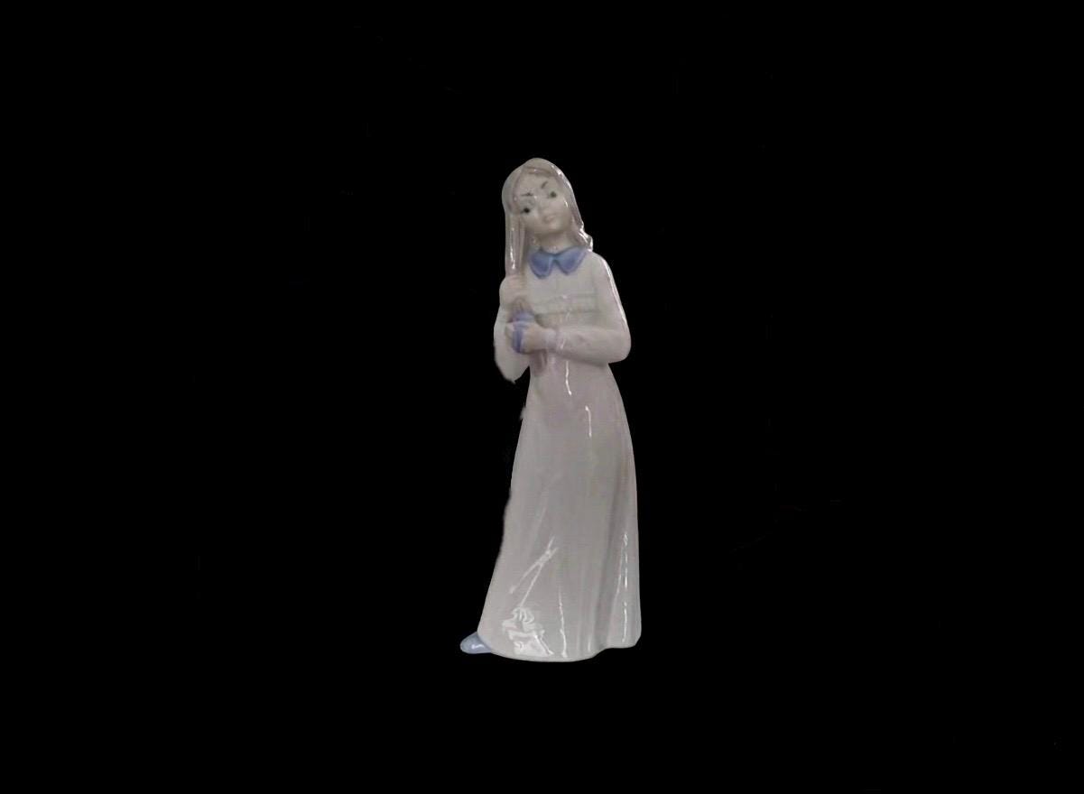 Zaphir Girl Figurine - Etsy
