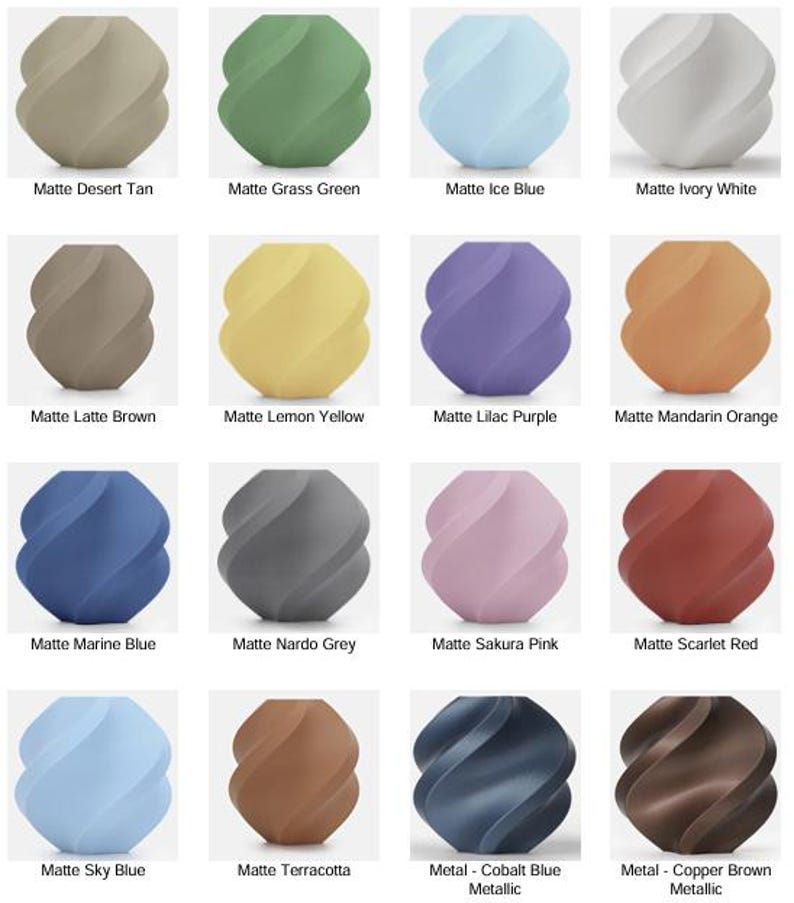 Pode incluir: Uma cole&ccedil;&atilde;o de vasos decorativos em v&aacute;rias cores, incluindo bege deserto, verde grama, azul gelo e branco marfim. Cada vaso tem um design espiral &uacute;nico e um acabamento fosco. Outras cores incluem castanho, amarelo, roxo, laranja, cinza, rosa, vermelho e met&aacute;lico.