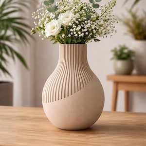 Japandi Vases - Etsy