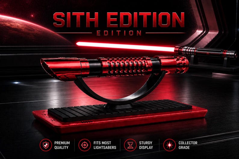 Pode incluir: Um sabre de luz vermelho e preto com uma l&acirc;mina vermelha brilhante, exibido em um suporte preto. As palavras "Sith Edition" est&atilde;o no topo. A base &eacute; vermelha com uma plataforma preta. A imagem tamb&eacute;m inclui as palavras "Premium Quality", "Fits Most Lightsabers", "Sturdy Display" e "Collector Grade".