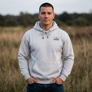 Het is een veiligheidskenmerk op een vrachtwagenhoodie | Fleece met drie panelen