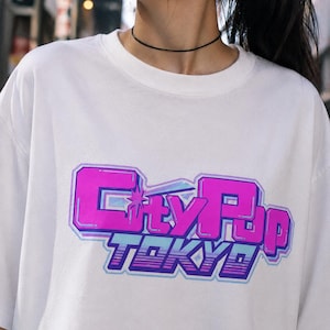 Japan jaren 90 retro Y2K unisex T-shirt "City Pop Tokyo" Japan modern retro T-shirt (100% Amerikaans katoen) afbeelding 1