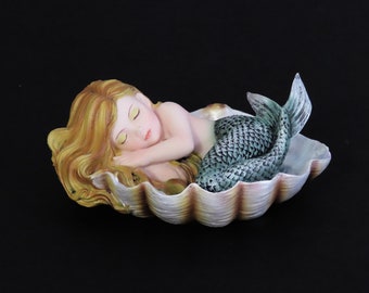 Vintage mermaid figurine, mermaid sleeping in clam shell, home decor, home accents, mermaid decor, collectibles, figurines, 4.5 inches wide