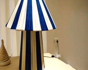 Lámpara de mesilla de noche moderna a rayas – Iluminación de acento azul y beige