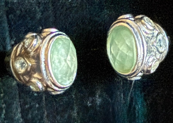 Silver and Green Adventuring Ring - image 4