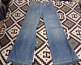 Vintage 60s Perfectly faded high rise bellbottom wide leg hippie jeans 28 x 31