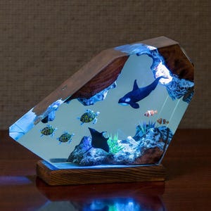 Orca & Meeresschildkröte Harz Lampe - Ozean Diorama Nachtlicht, Geschenkbox inklusive