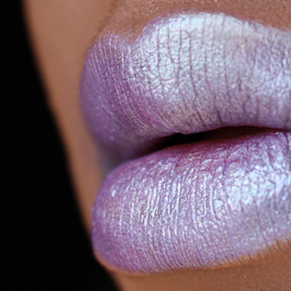 INTERGALAKTISCH || Creme Vegan Lippenstift
