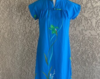 Vintage 70s The Ritz Blue Hawaiian Floral Print Cheongsam Maxi Dress, Size 10/Medium