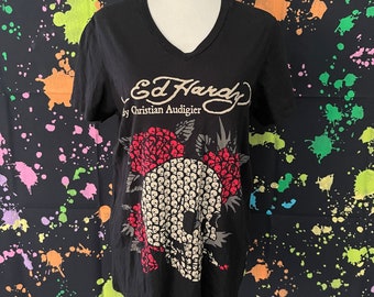 Early 2000s Ed Hardy Christian Audigier Roses and Skulls Black V-Neck T-shirt, NWT, New With Tags, Size Medium
