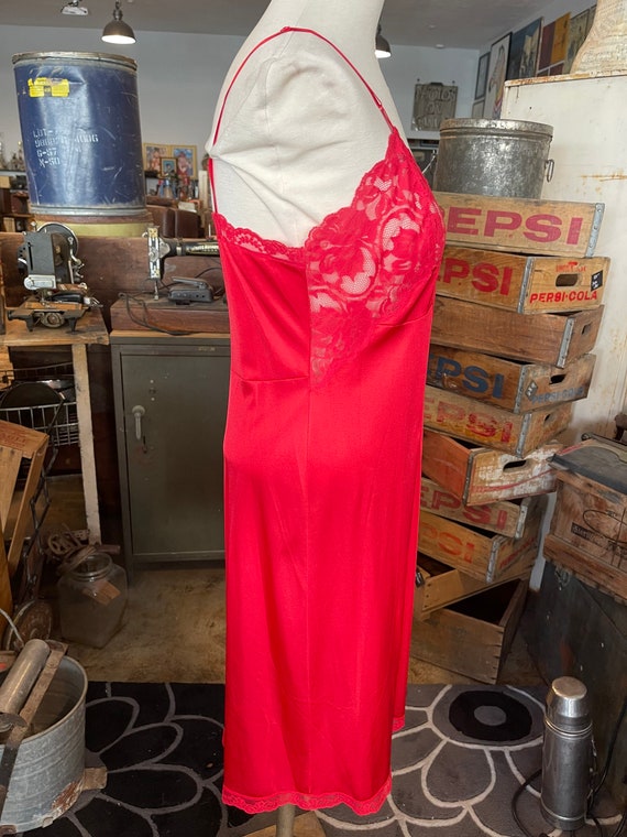 Lipstick Red Vintage 80s Dress Slip, Lace Slip, S… - image 4