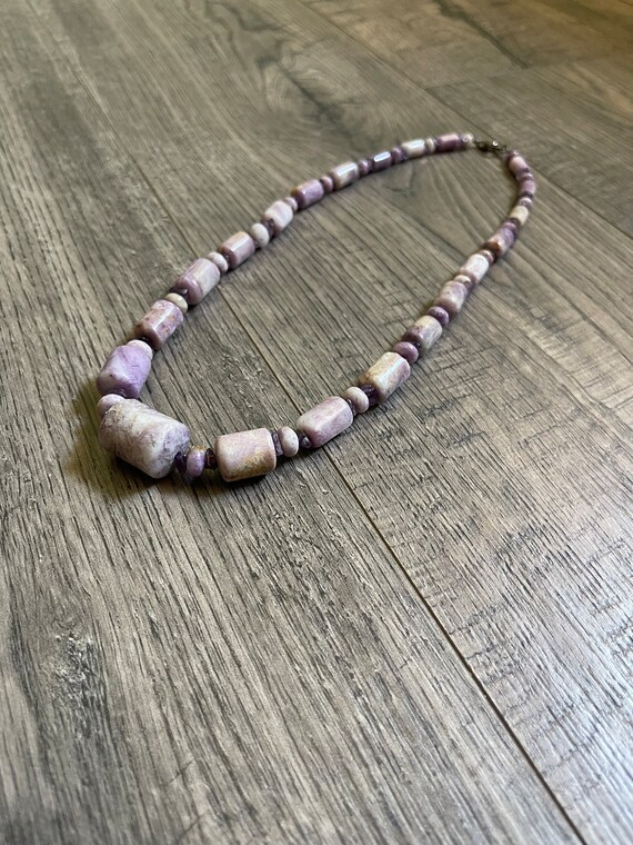 Vintage Purple Lepidolite Gemstone Necklace - image 7