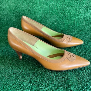 Vintage 1970s Coquettes Brown Leather Pumps, Vintage Heels, Size 7