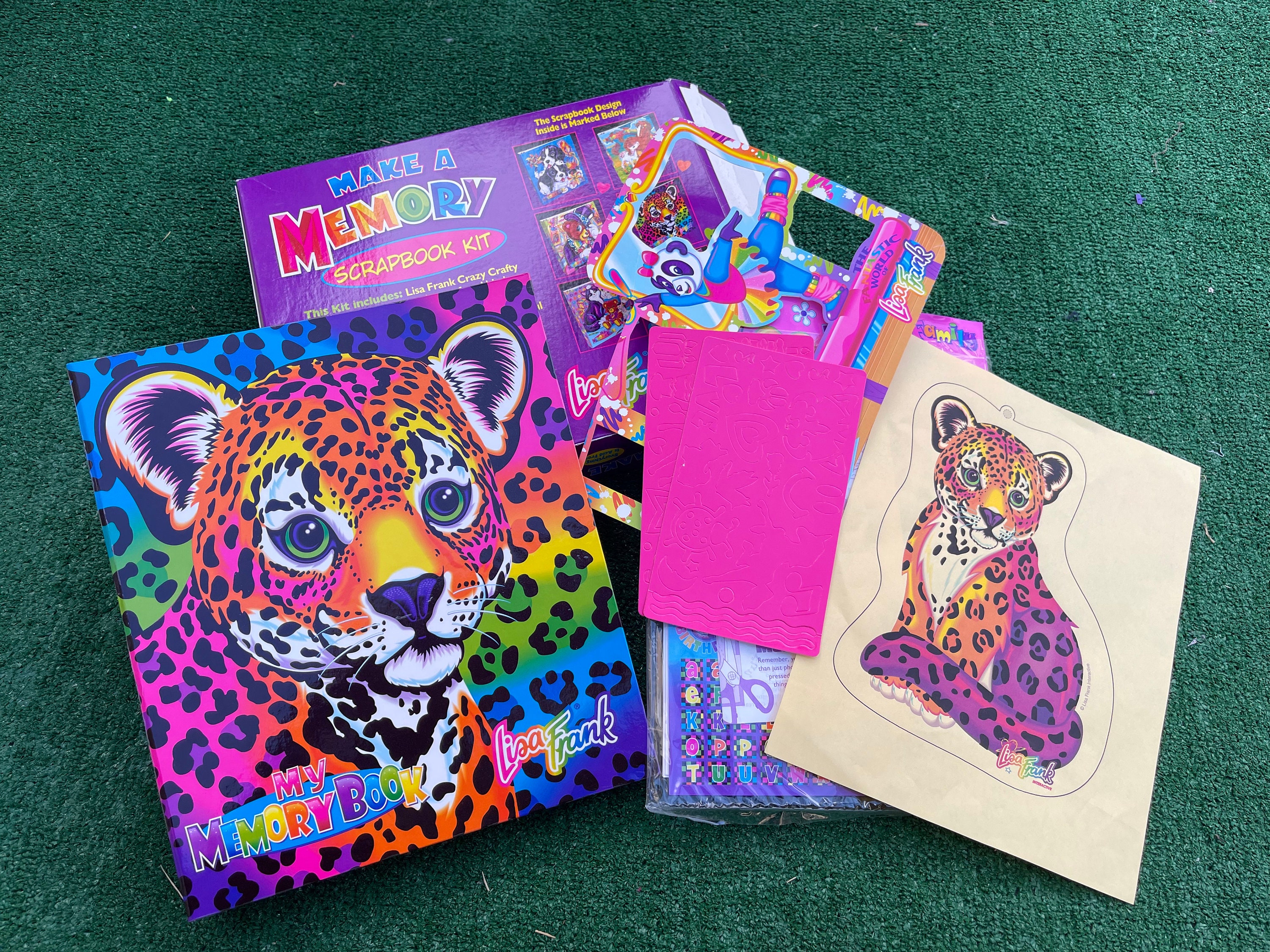 超希少・タグ付Lisa Frank ヒョウのハンター システム手帳 ヴィンテージ Vintage Lisa Frank Hunter the Cheetah Make a Memory Kit