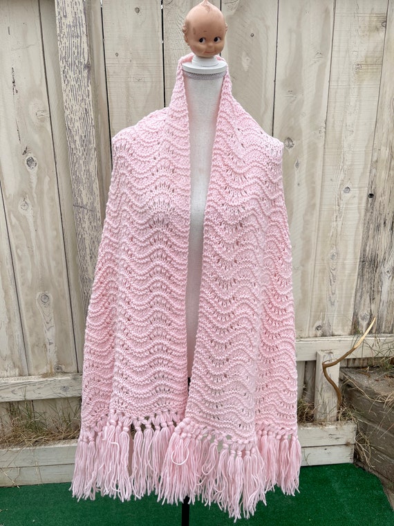 Vintage 1970s Handknit Pink Shawl Scarf Wrap