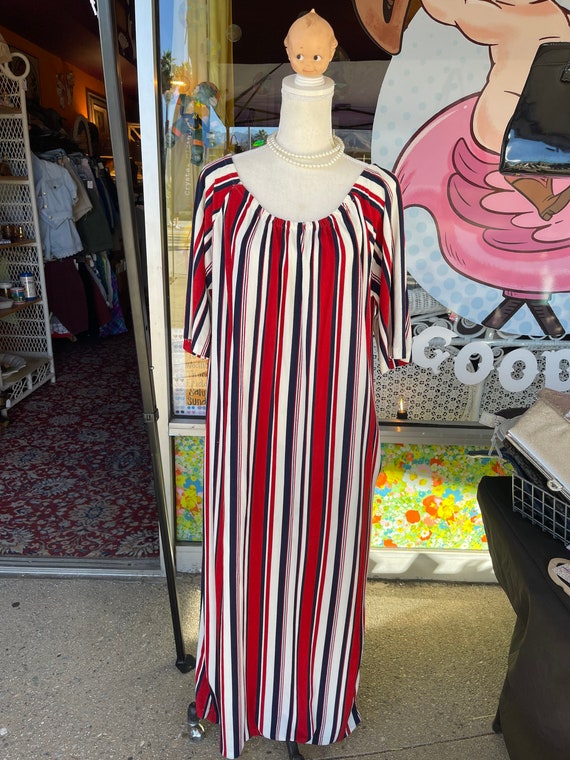 Vintage 60s Striped Housecoat or Bathing Suit Cov… - image 1