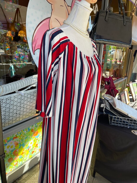 Vintage 60s Striped Housecoat or Bathing Suit Cov… - image 5