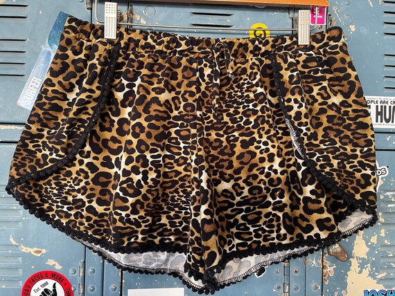 Y2K Soft Leopard Print Shorts, Leopard Booty Shor… - image 2