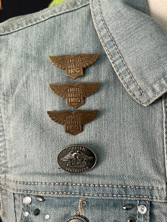 Harley Davidson Denim Vest with Patches and Pins, Mot… Gem
