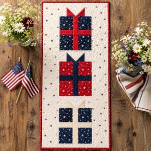 Patriotic Table Runner Quilt Pattern, Easy PDF Sewing Pattern for Beginners, Instant Download 4th of July Independence Day Table Décor
