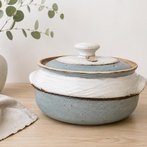 Vintage Joanne Vanderburg Studio Pottery Gryta | Blåvit lock stengods bagare | Handgjord konstkeramik samlarobjekt