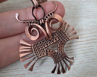 Wire wrap Owl Pendant, Symbol of wisdom, copper jewelry for men and women, bird necklace