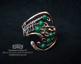 Emerald ring, wire wrap adjustable ring for men and women, green gemstone beads, statement copper ring